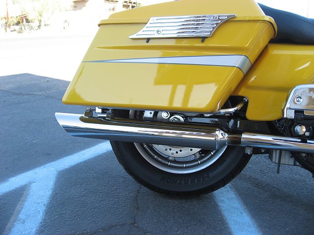 HD Screamin' Eagle Slip Ons 2005 Road Glide