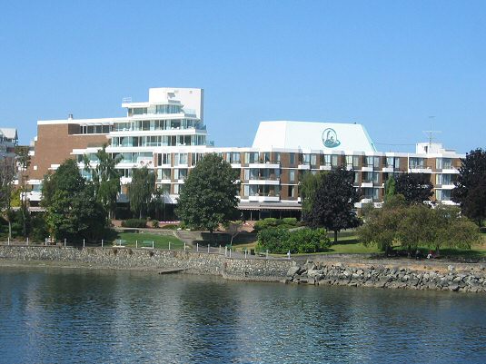 Laurel Point Inn Hotel - Recommended