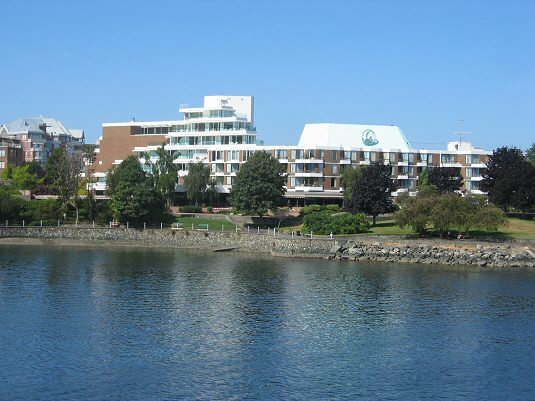 Laurel Point Inn
