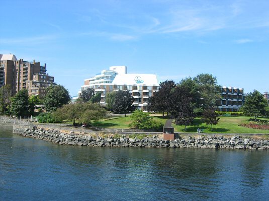 Laurel Point Inn
