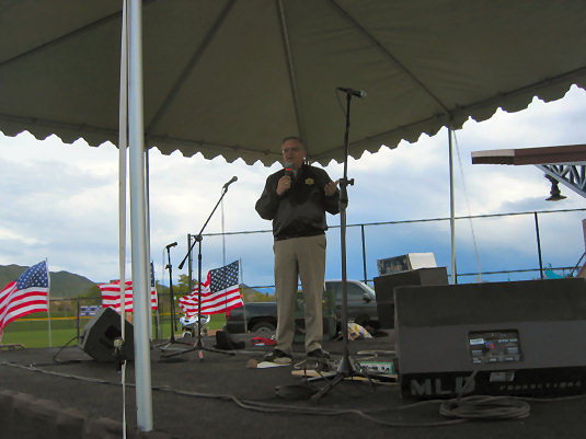 Sheriff Joe Addresses The Crowd