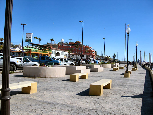 The Mall On The Malecon