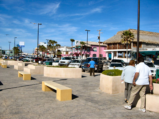 The Mall On The Malecon