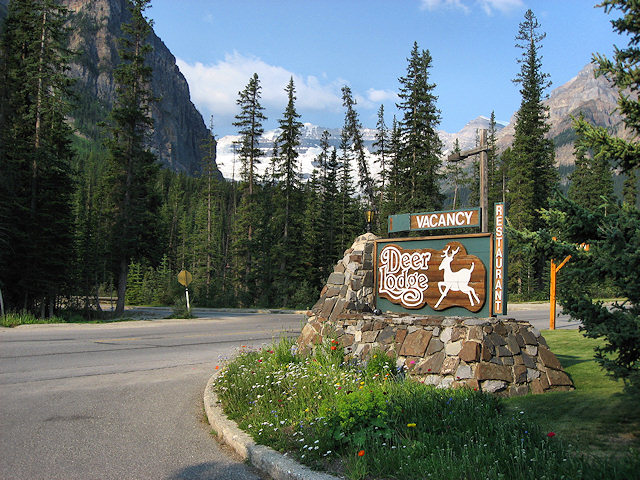 Deer Lodge at Lake Louise, AB