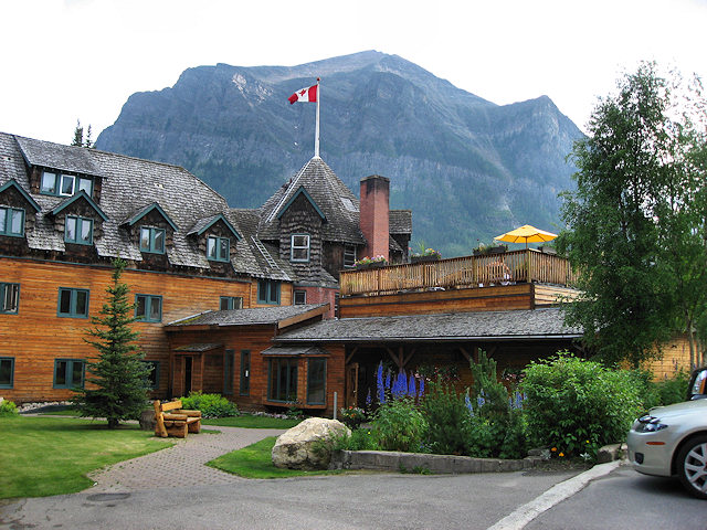 Deer Lodge - Lake Louise, AB