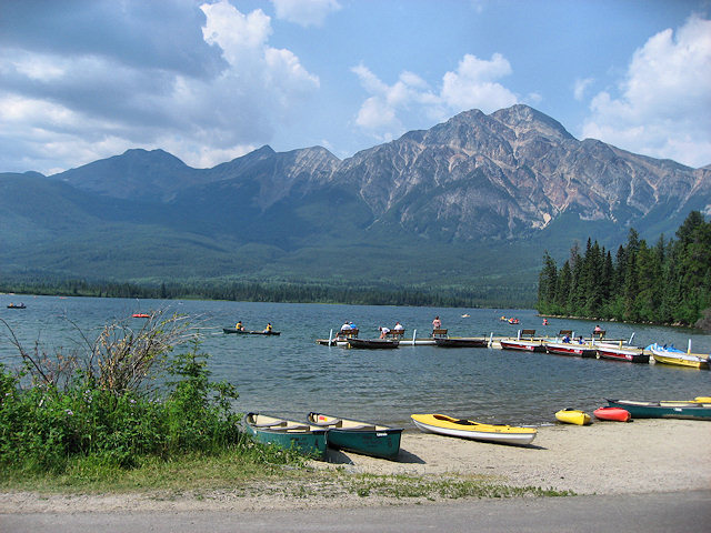 Pyramid Lake - Jasper, AB