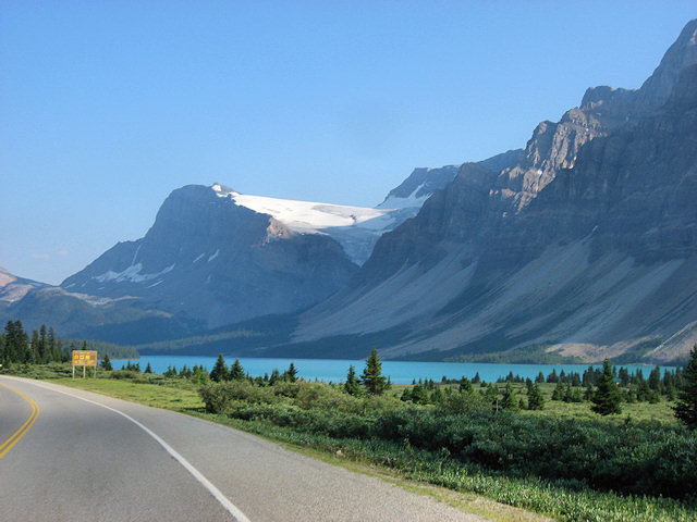 Bow Lake and Bow Glacier on Icefields Parkway