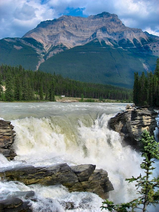 Athabasca Falls - Jasper National Park