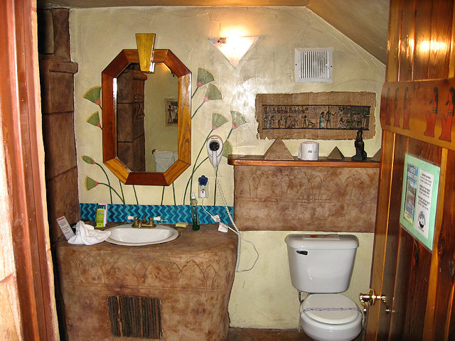 Anthony and Cleopatra Cottage at Castlewood Cottages