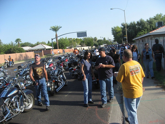 Riders Line Up