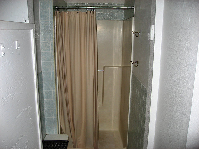 Men's Shower at The Shady Dell