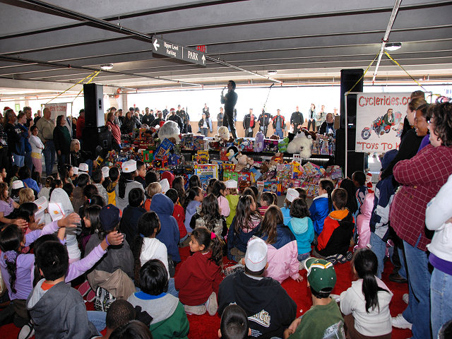 Cyclerides.com Toys To Kids Ride 2007