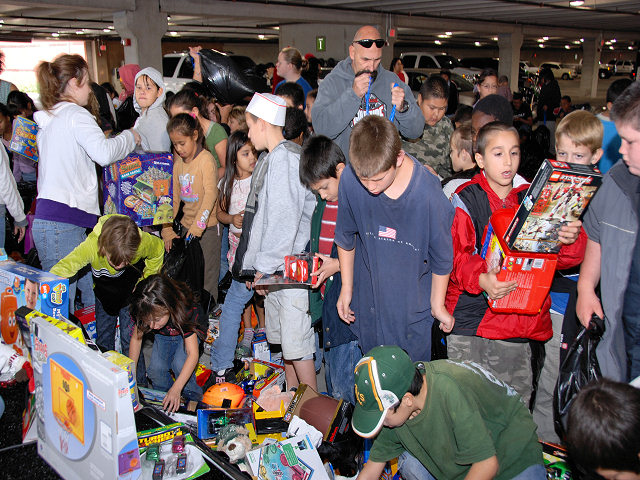 Cyclerides.com Toys To Kids Ride 2007