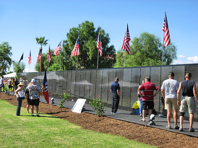 Vietnam Traveling Wall in Phoenix August 2009