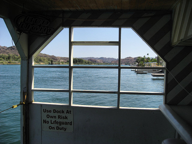 Roadrunner Floating Dock Restaurant Bar