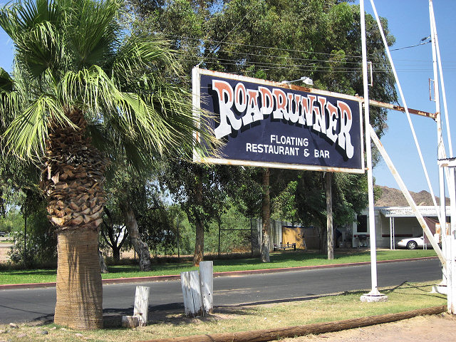 Roadrunner Floating Dock Restaurant Bar