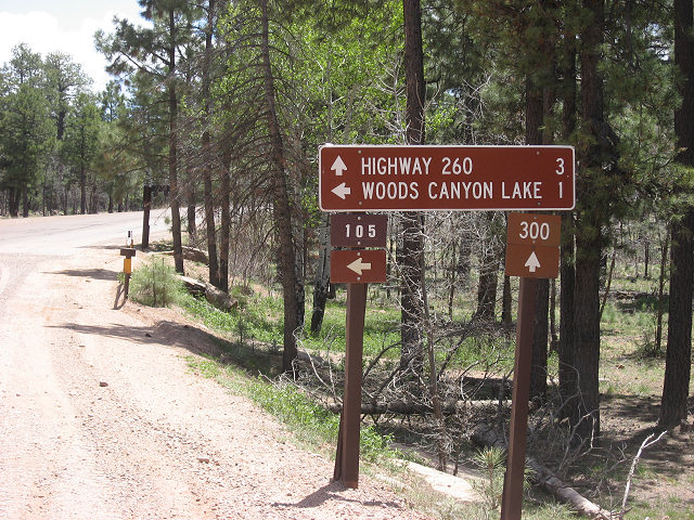 Turnoff To Woods Canyon Lake