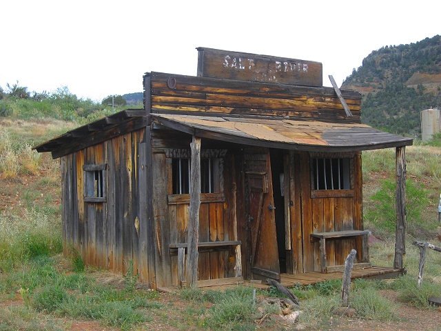 Salt River Jail - Bottom of Salt River Canyon
